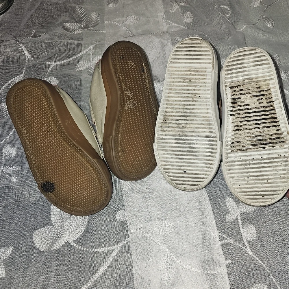 Old Navy, kids shoes size 7